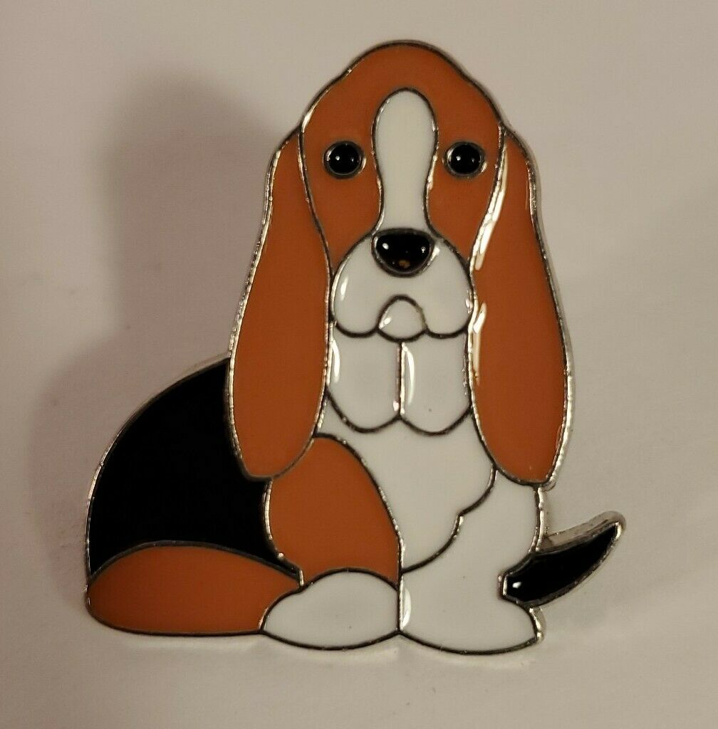New Basset Hound Dog Collectors Pin Brooch Silvertone Enamel Lapel Tie Pin