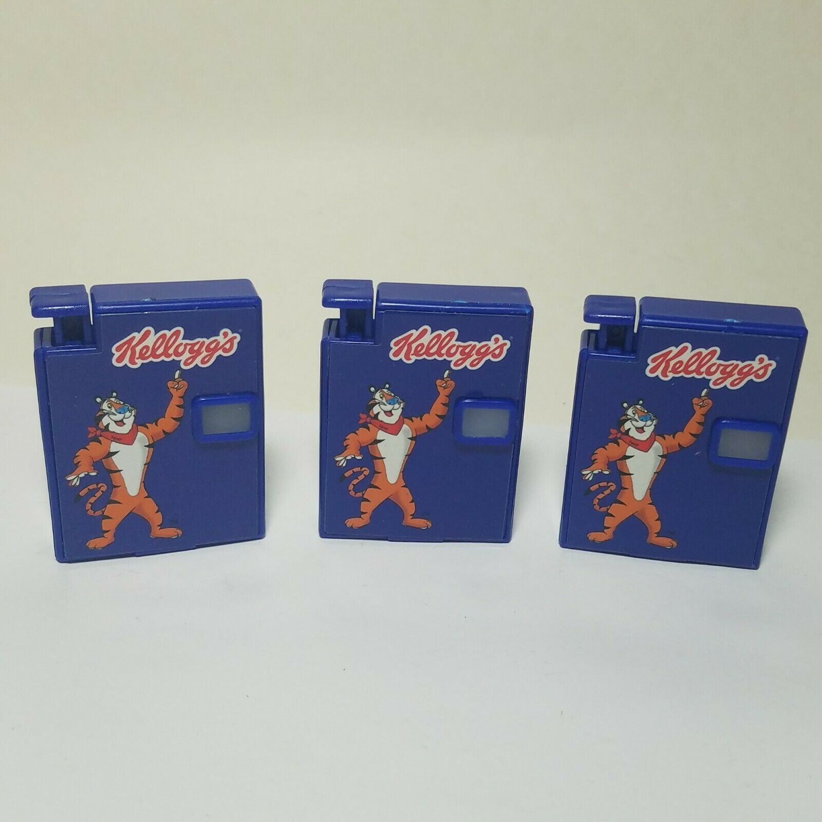 Kellogg's Frosted Flakes Tony The Tiger Plastic Toy Viewer Camera Viewmaster Lot